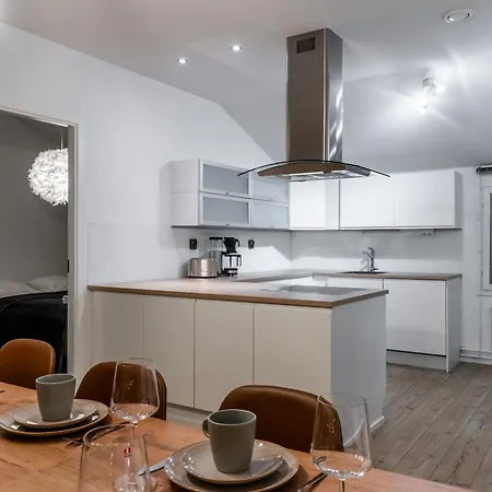 Kammi - Spacious Penthouse In The Downtown With Sauna