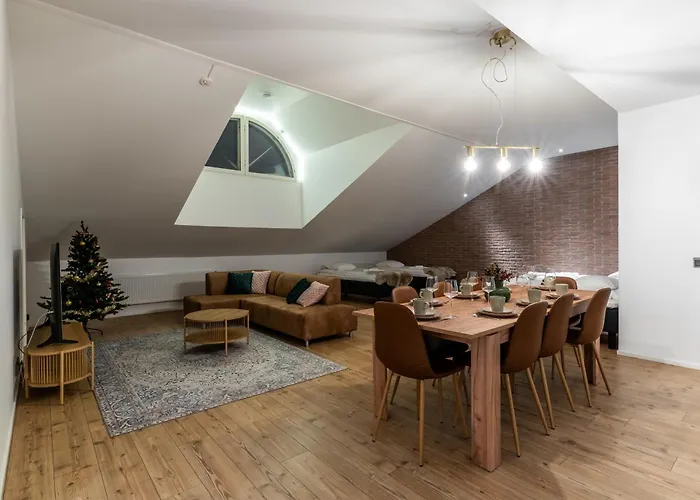 Kammi - Spacious Penthouse In The Downtown With Sauna Rovaniemi