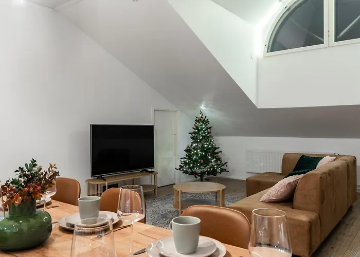 Kammi - Spacious Penthouse In The Downtown With Sauna * Rovaniemi