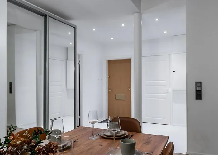 Kammi - Spacious Penthouse In The Downtown With Sauna *