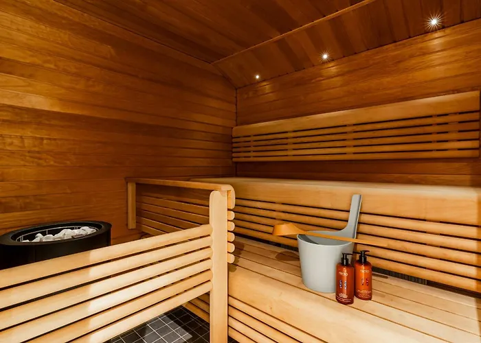 Kammi - Spacious Penthouse In The Downtown With Sauna *